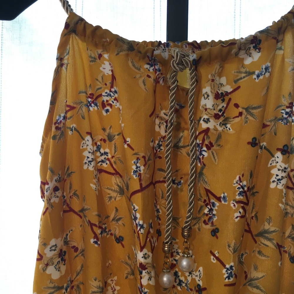 Foral Romper - Picture 5 of 7